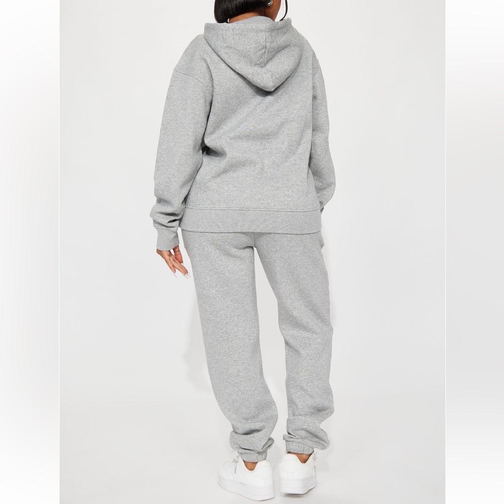 Jogger Set - image 2